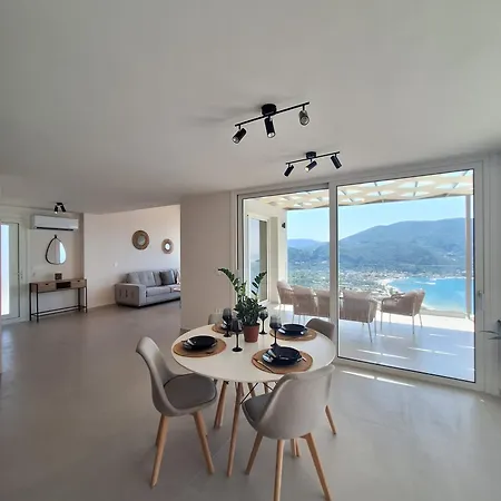Azzurro Mare Villa Pondi