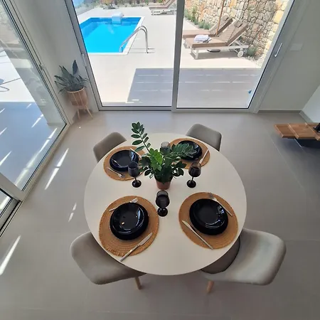Azzurro Mare Villa Pondi